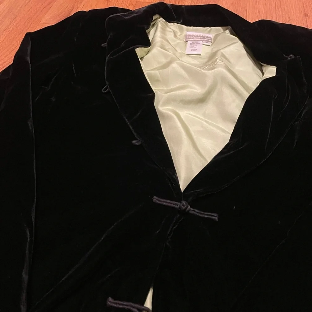 blazer - Picture 3 of 4